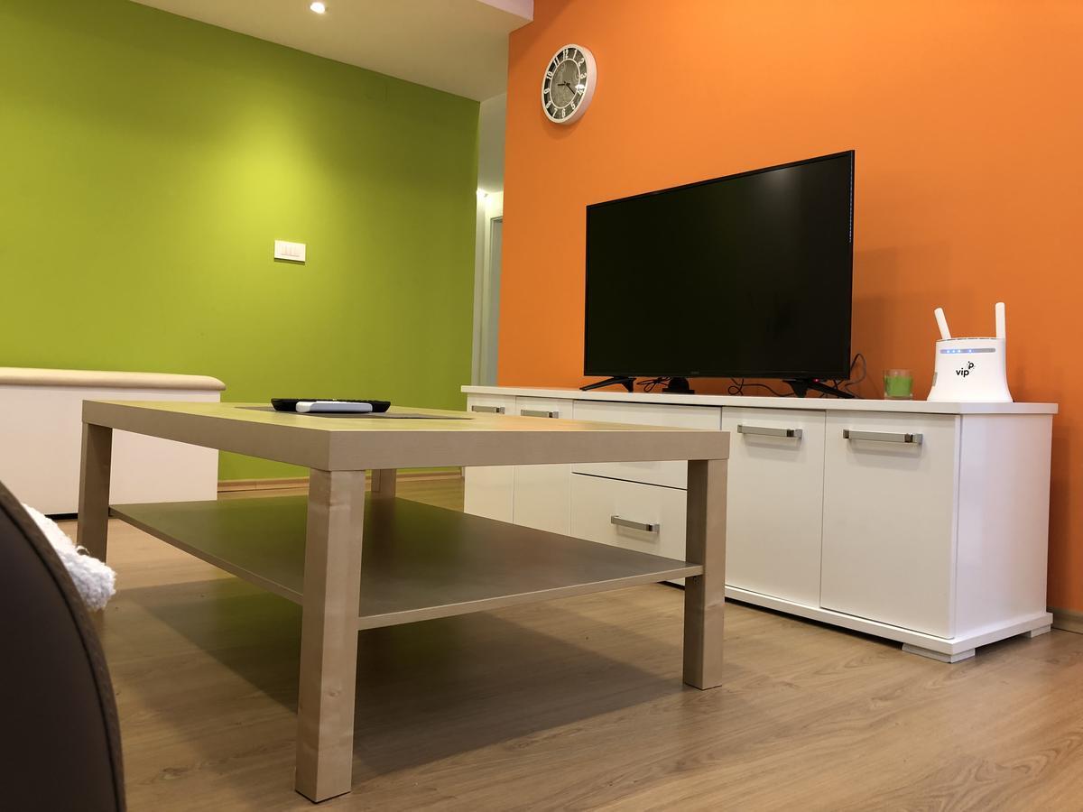 PREMIUM Appartment - Skopje CENTER 50m2 - amazing view Buitenkant foto