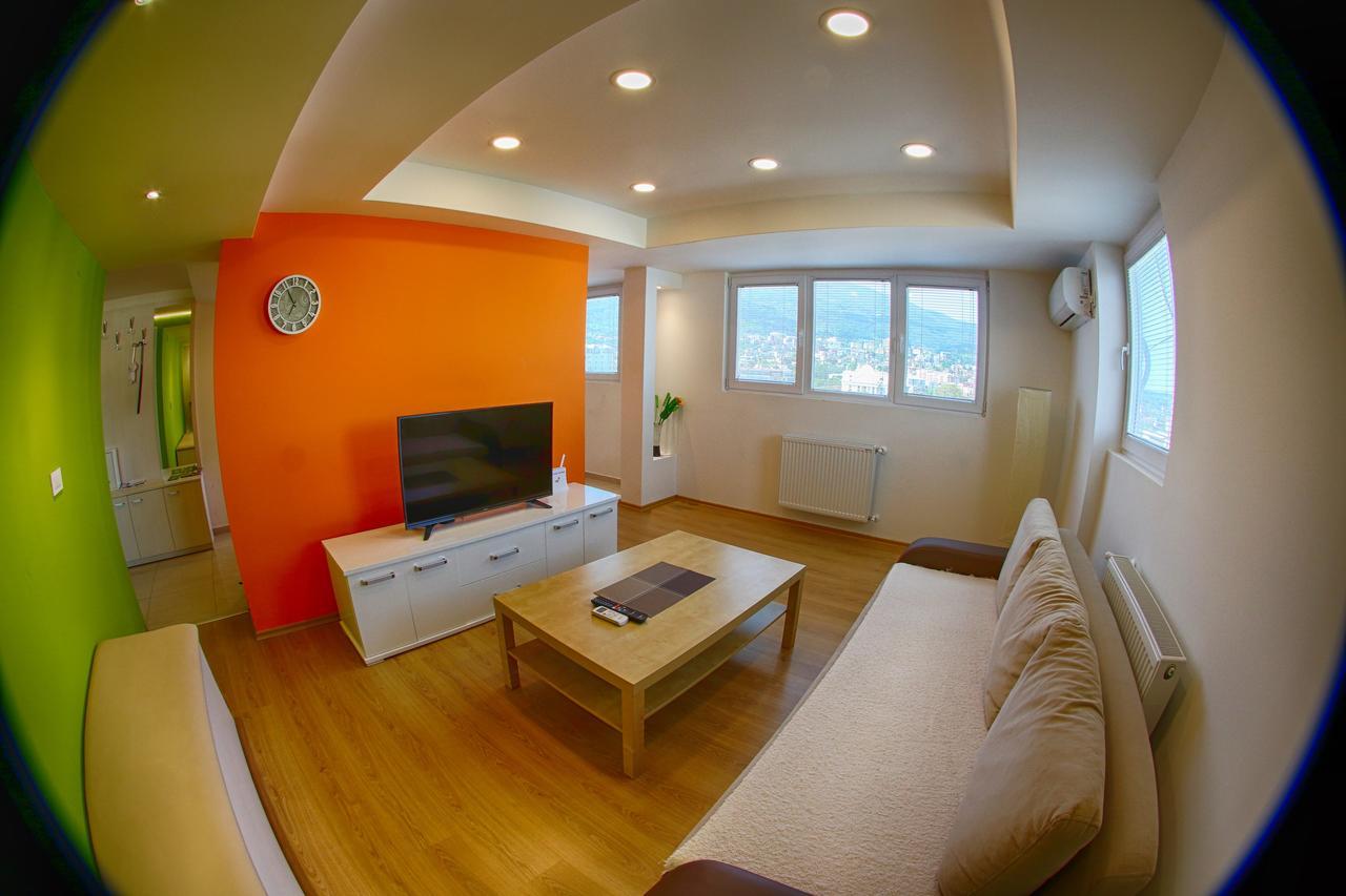 PREMIUM Appartment - Skopje CENTER 50m2 - amazing view Buitenkant foto