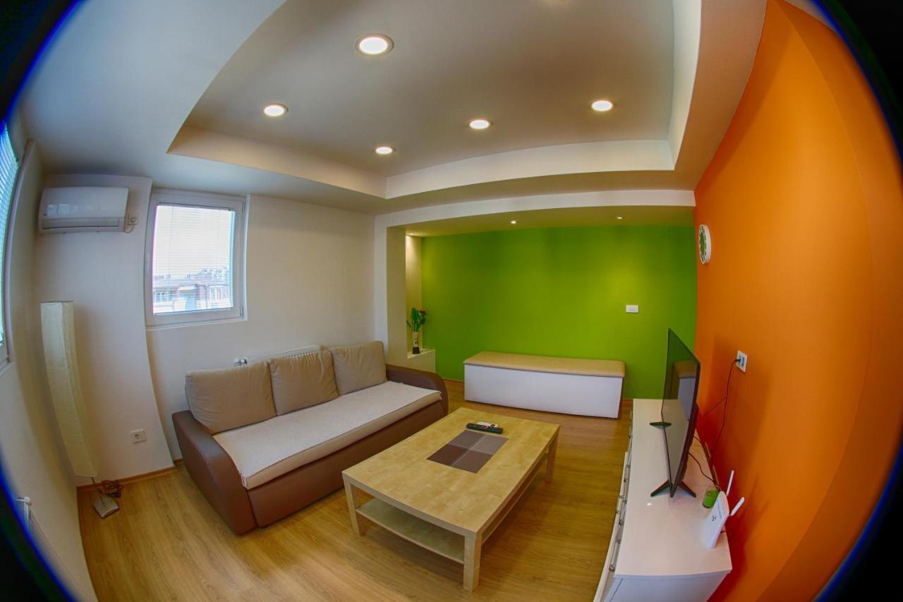 PREMIUM Appartment - Skopje CENTER 50m2 - amazing view Buitenkant foto